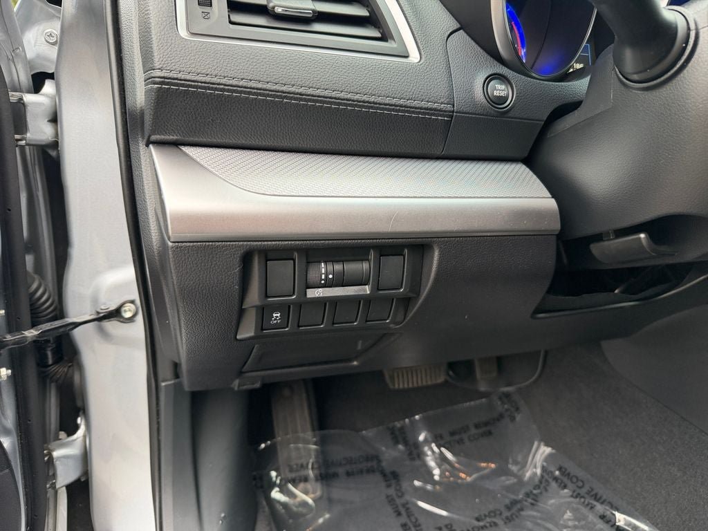 Used 2018 Subaru Outback 2.5i Premium AWD/4WD image 19