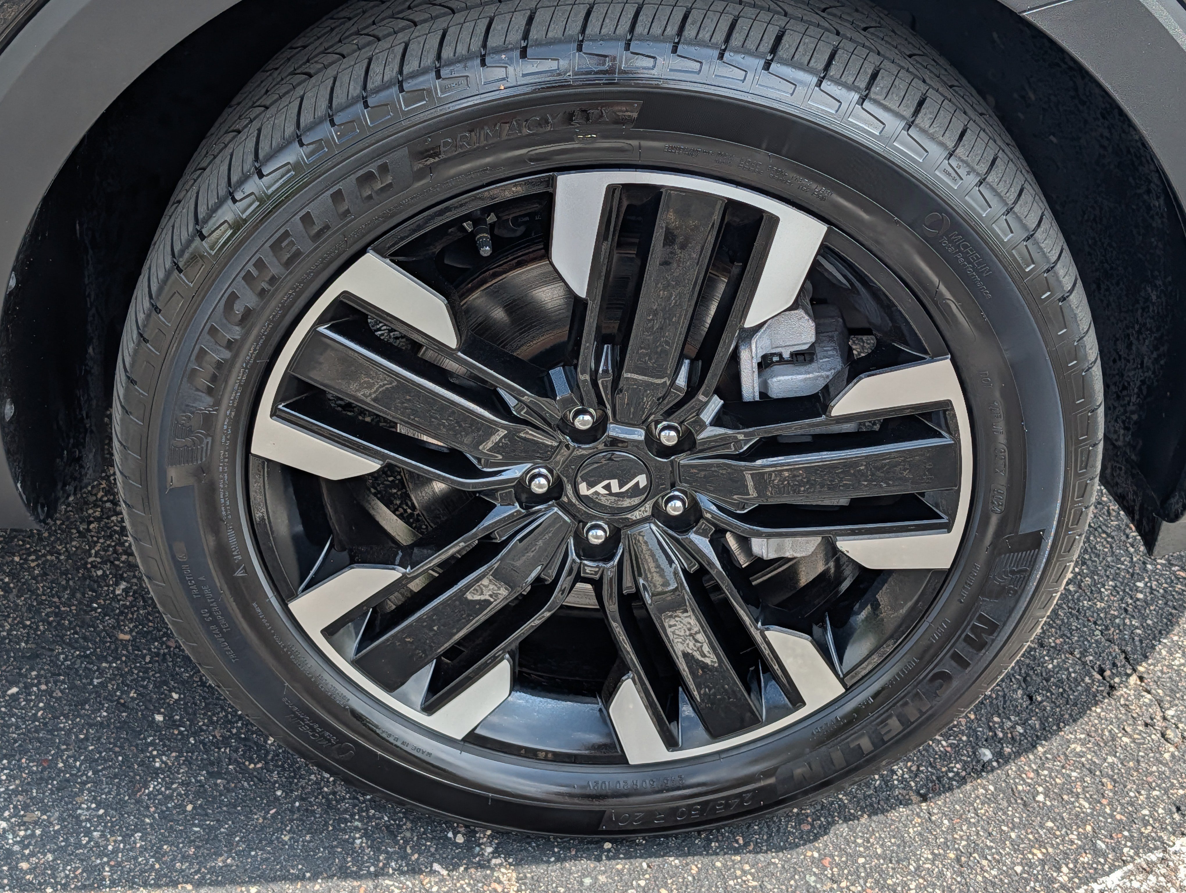 Certified 2025 Kia Telluride SX w/ SX Captain's Chair Package AWD/4WD image 15