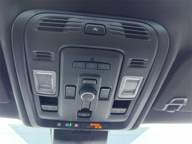 Used 2023 GMC Yukon XL Denali w/ Denali Reserve Package image 22