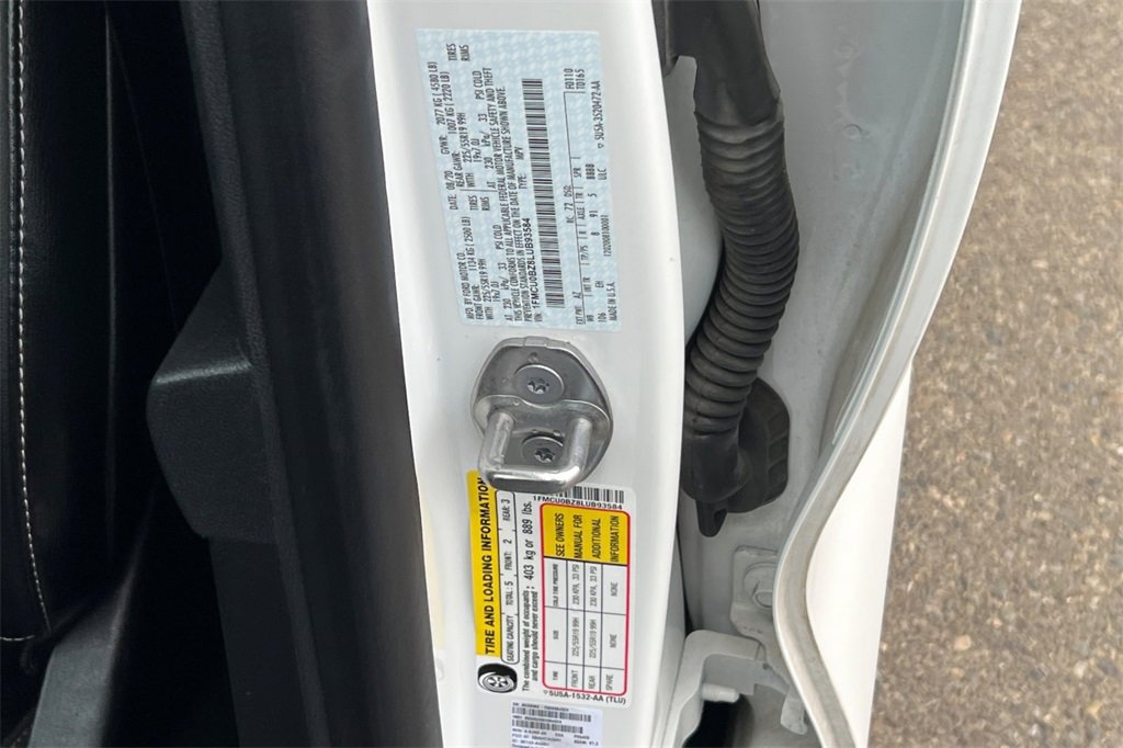 Used 2020 Ford Escape SE Sport image 33