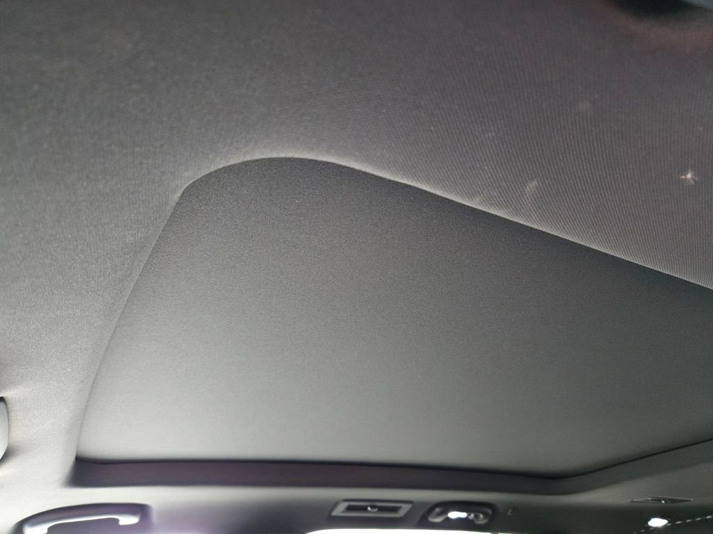 Used 2023 Cadillac XT6 Premium Luxury w/ Technology Package image 9