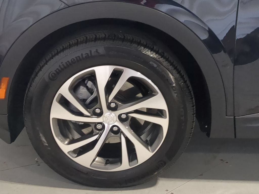 Used 2021 Buick Envision Essence AWD/4WD image 17