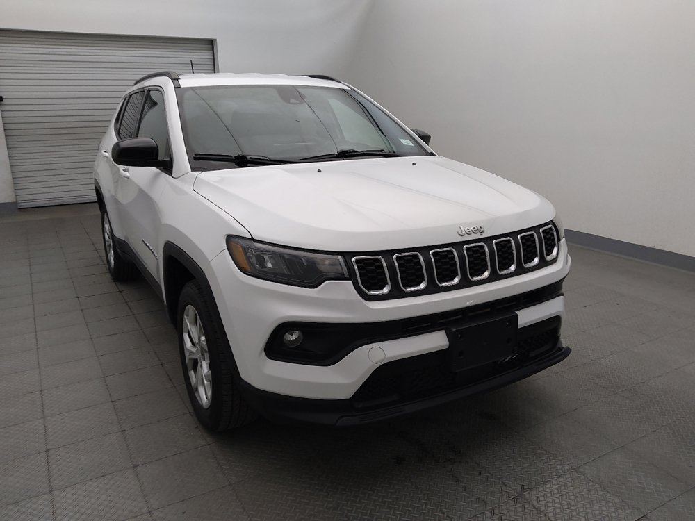Used 2024 Jeep Compass Latitude AWD/4WD image 14
