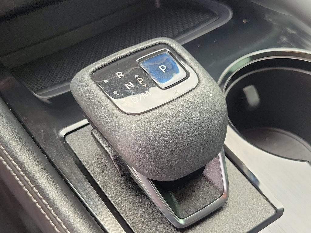 Certified 2021 Nissan Rogue SL w/ Premium Package FWD image 28