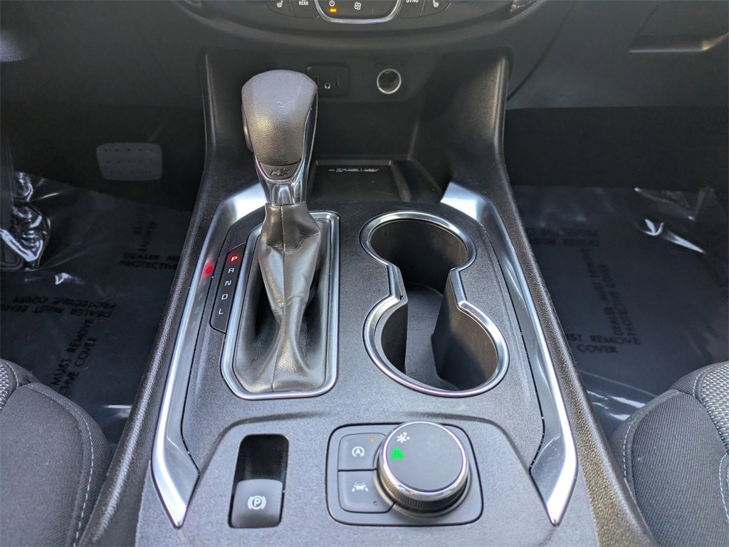 Used 2023 Chevrolet Traverse LT image 21