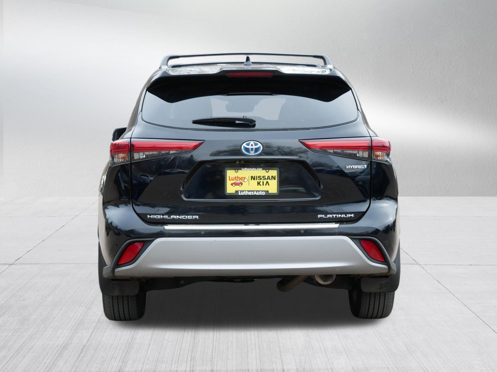 Used 2020 Toyota Highlander Platinum AWD/4WD image 6