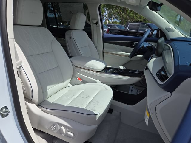 New 2026 Buick Enclave Avenir w/ Super Cruise Package FWD image 19
