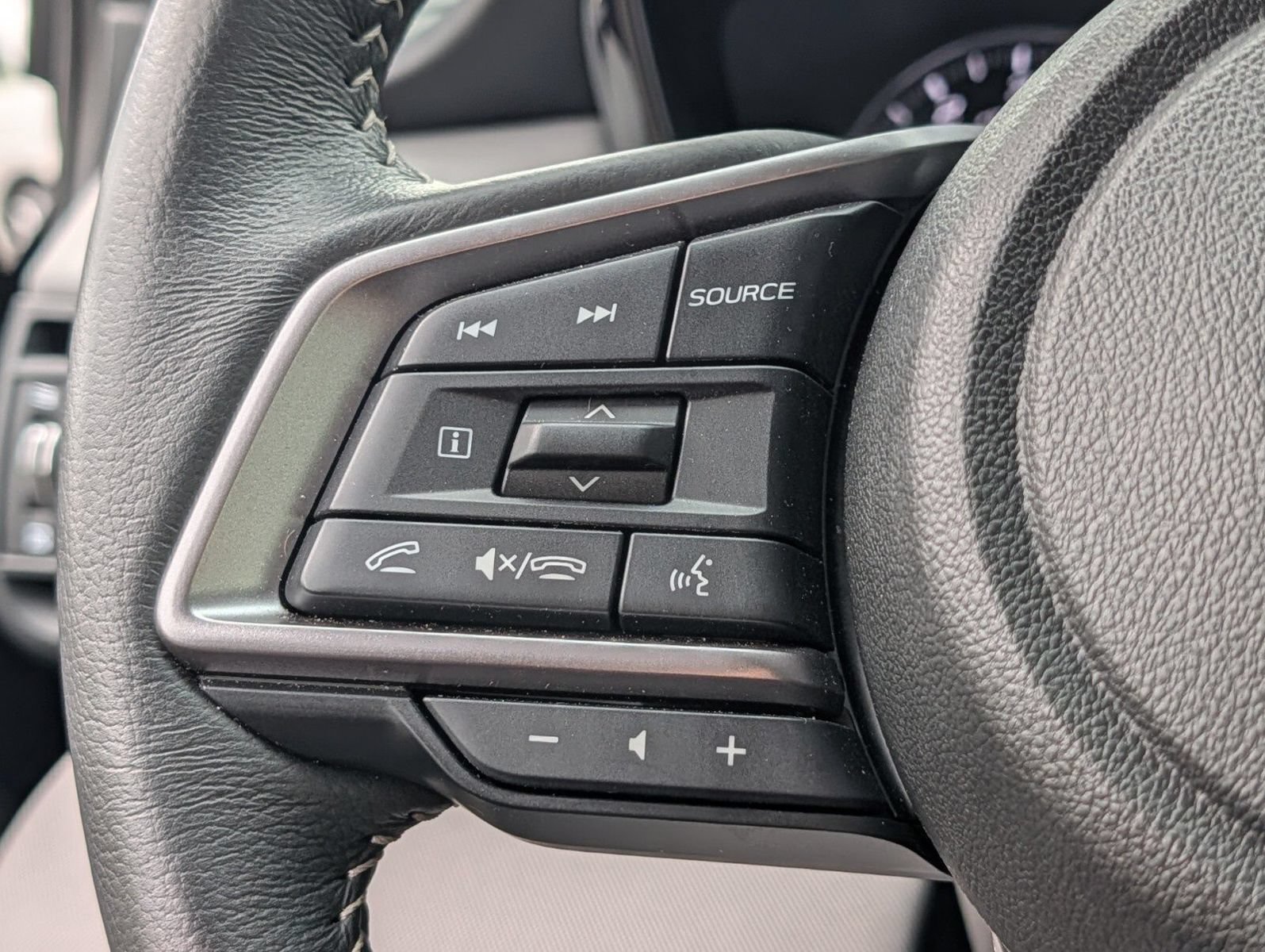 Certified 2025 Subaru Legacy Premium AWD/4WD image 26