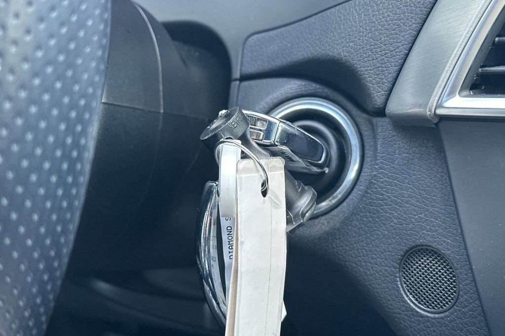 Used 2013 Mercedes-Benz C 250 Coupe image 22