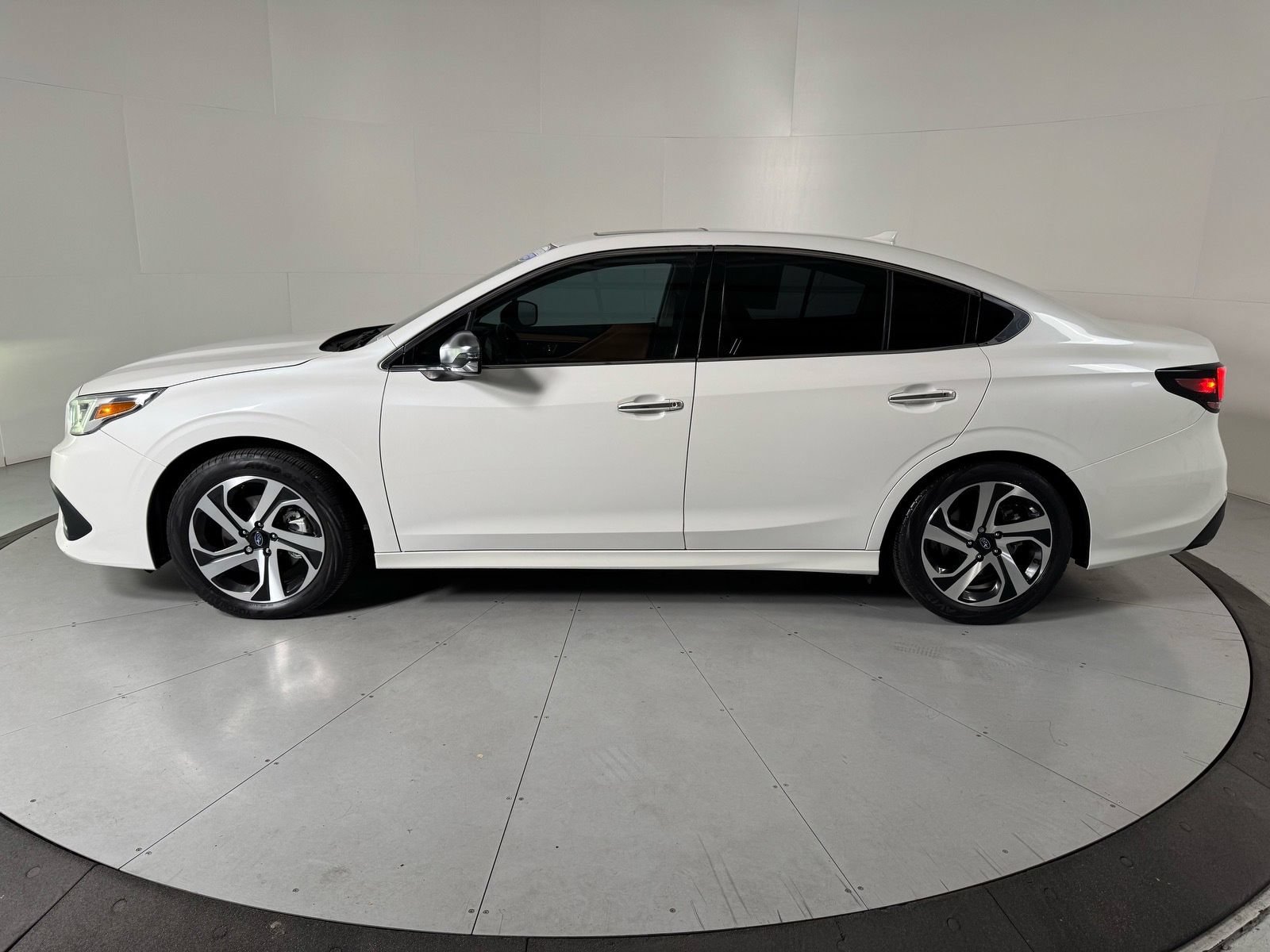 Certified 2022 Subaru Legacy Touring XT AWD/4WD image 2