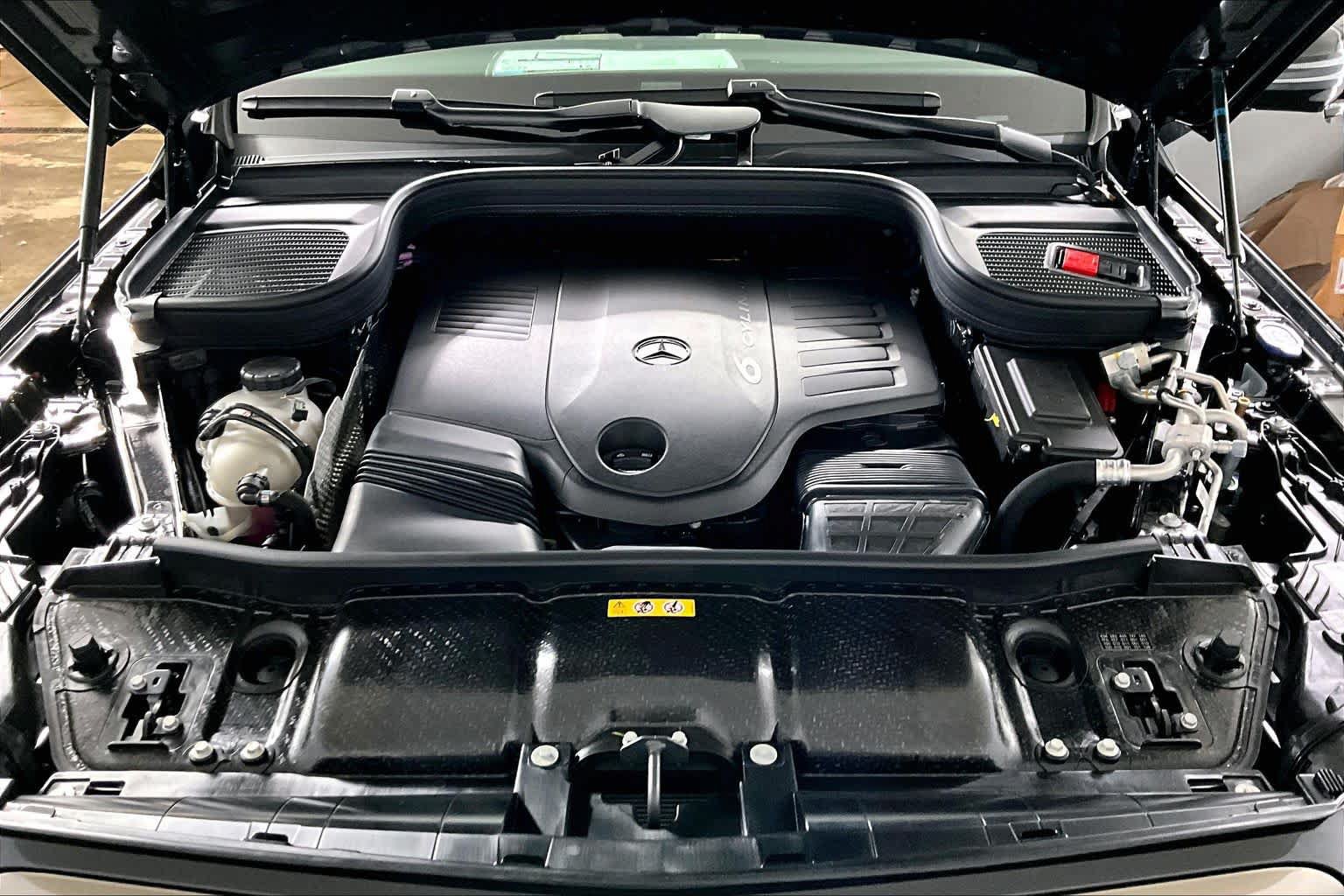 New 2027 Mercedes-Benz GLS 450 4MATIC image 15