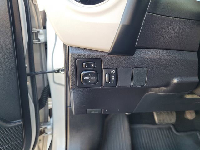 Used 2019 Toyota Corolla LE image 22