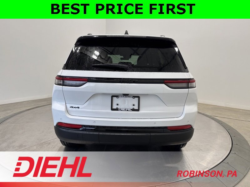 New 2025 Jeep Grand Cherokee Altitude image 6