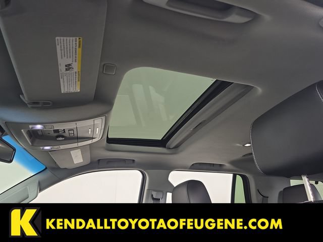 Used 2019 Chevrolet Tahoe LT w/ RST Edition AWD/4WD image 28