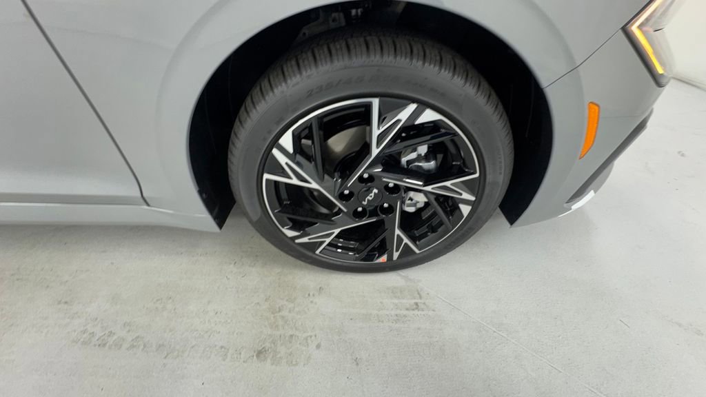 New 2026 Kia K5 GT-Line image 9