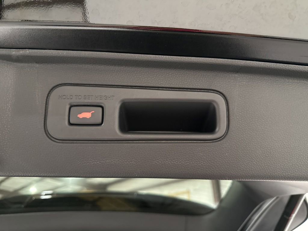 Used 2023 Honda Pilot Elite image 42