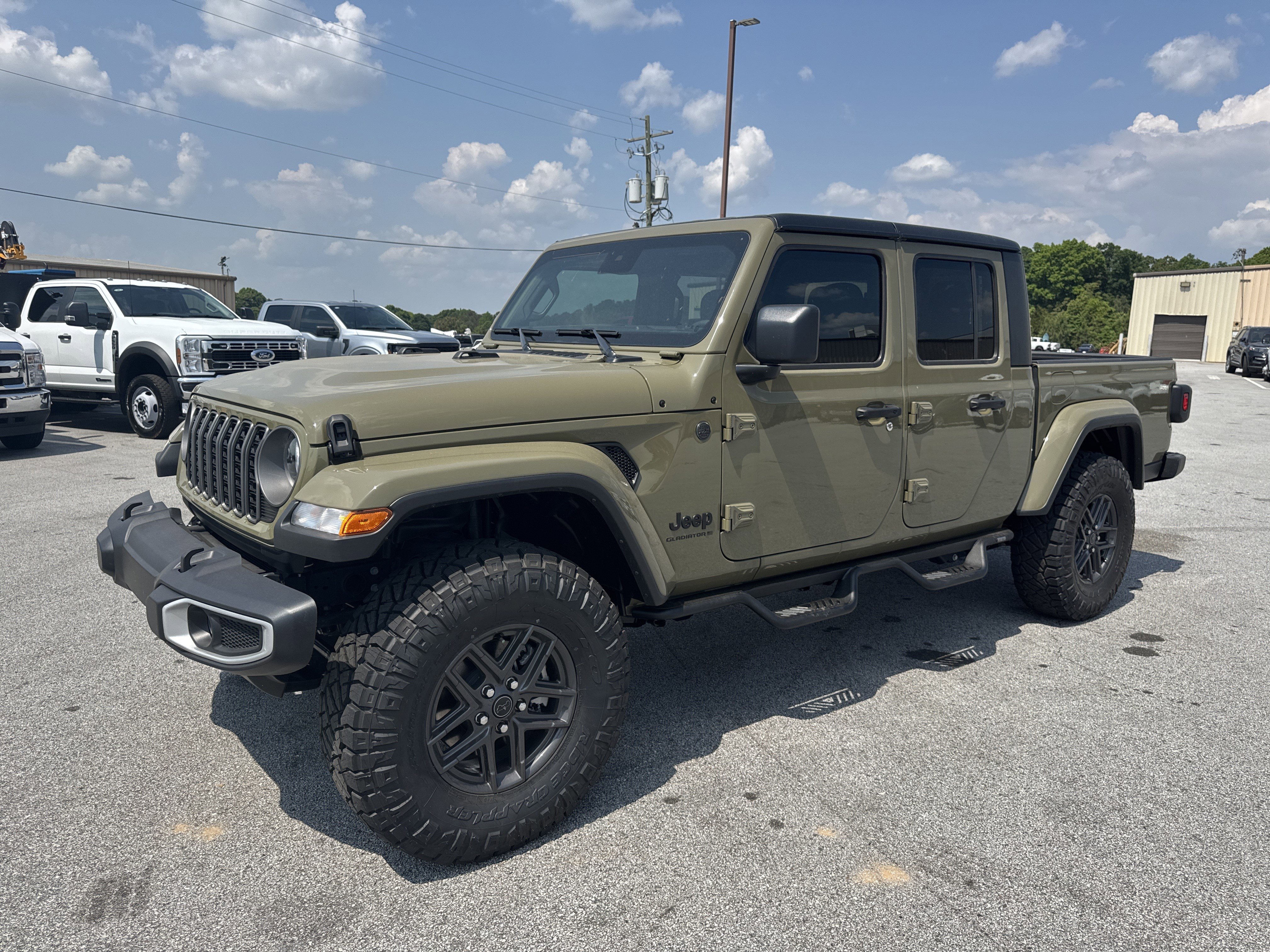 New 2025 Jeep Gladiator Sport AWD/4WD video 2