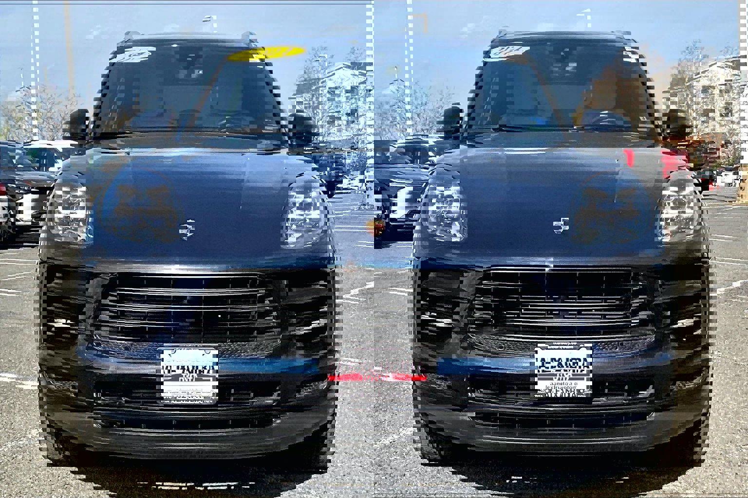 Used 2021 Porsche Macan image 3