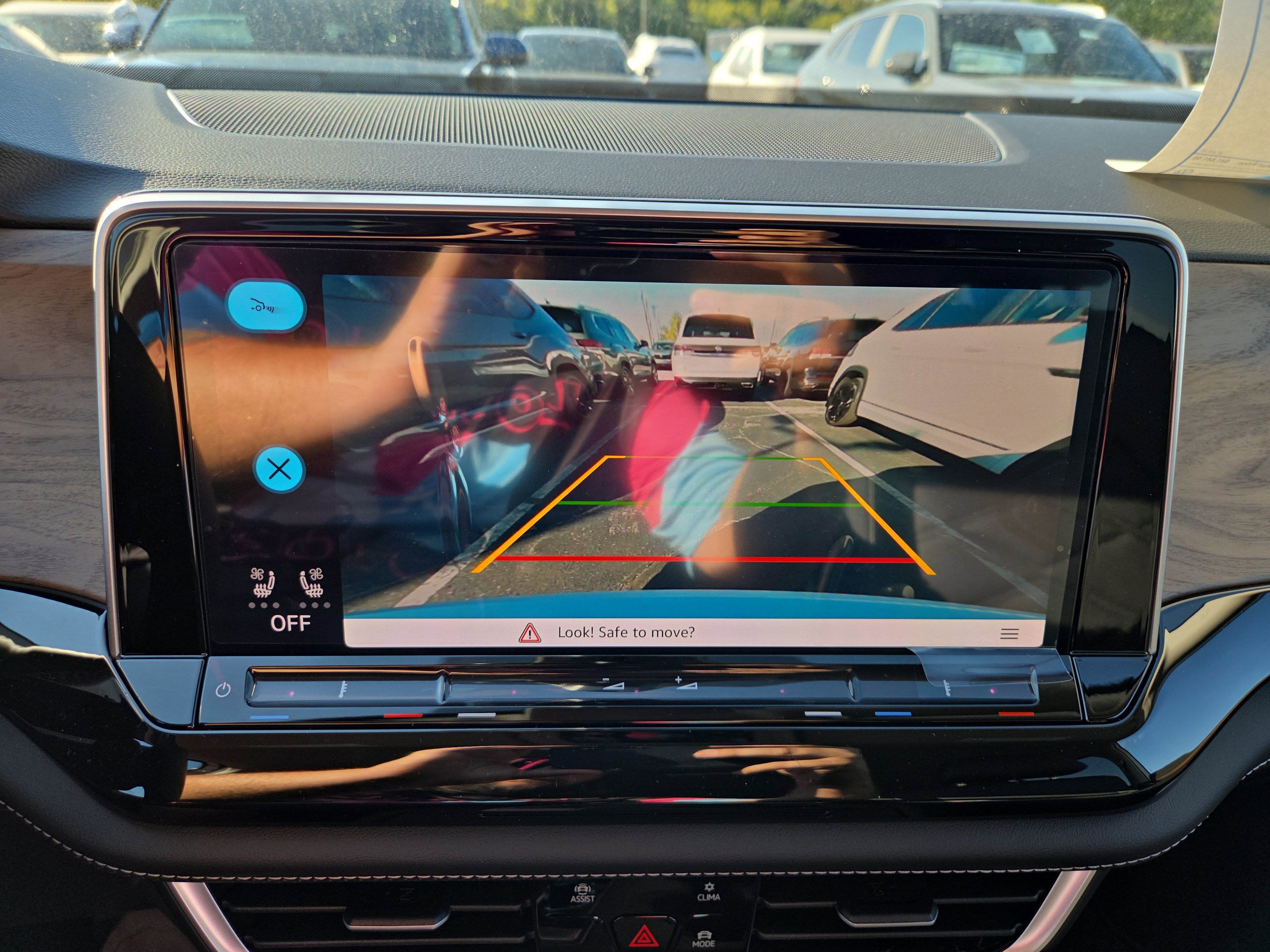 New 2026 Volkswagen Atlas SE image 11