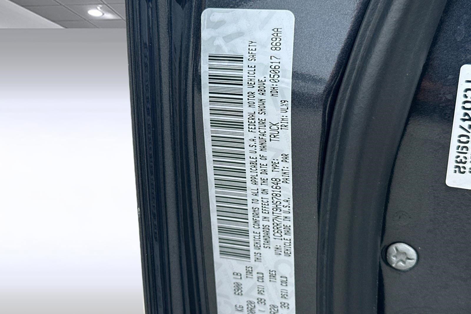 Used 2017 RAM 1500 Laramie image 22