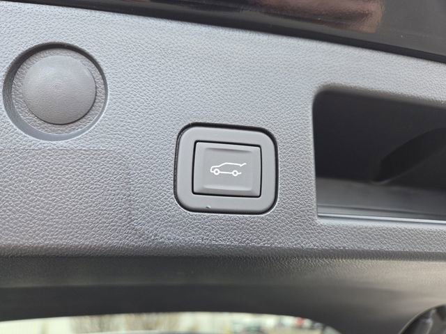 New 2026 Chevrolet Equinox LT w/ Convenience Package II image 17