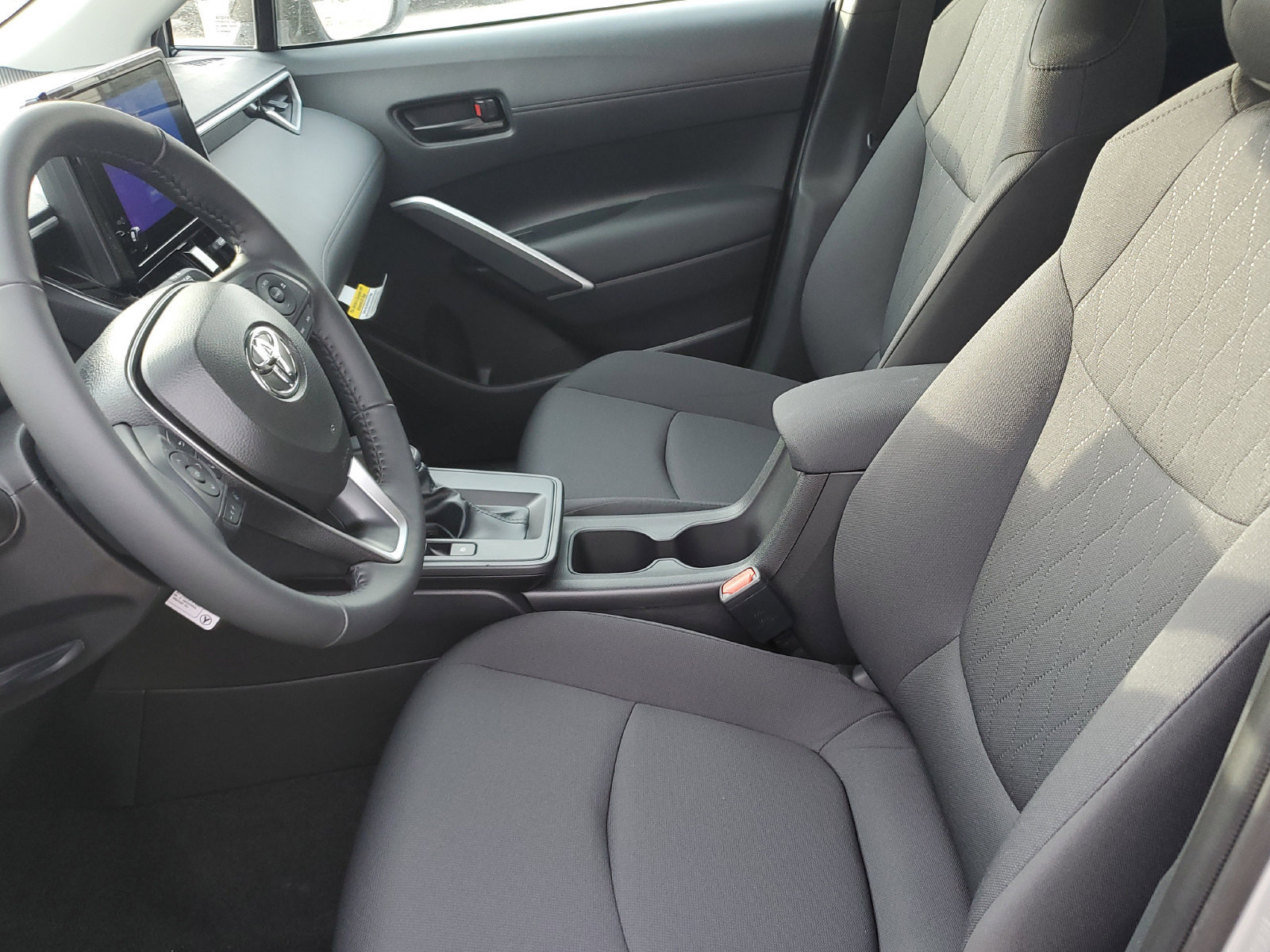 New 2026 Toyota Corolla Cross LE FWD image 17