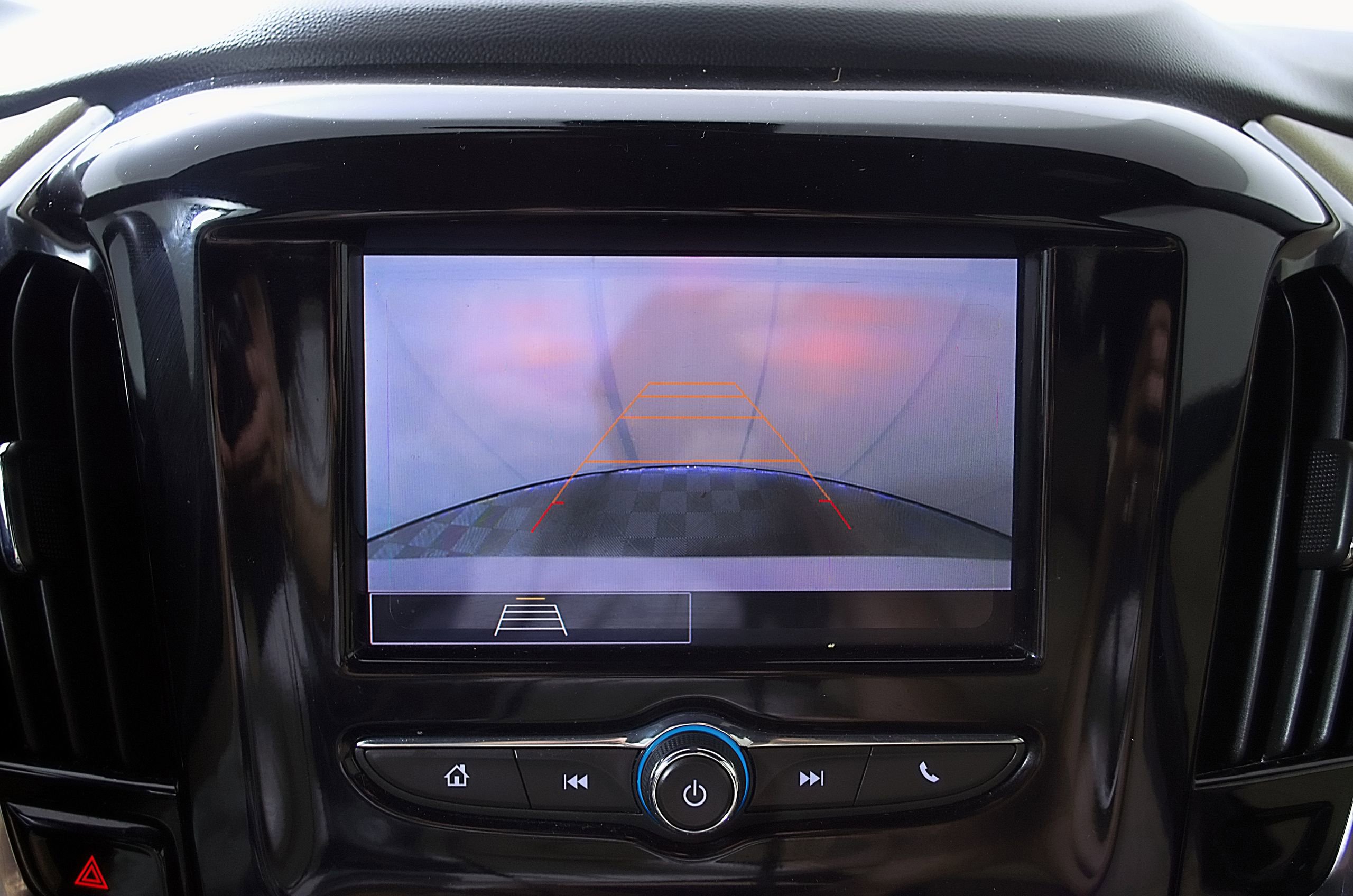 Used 2023 Chevrolet Traverse LS w/ Safety Package FWD image 27