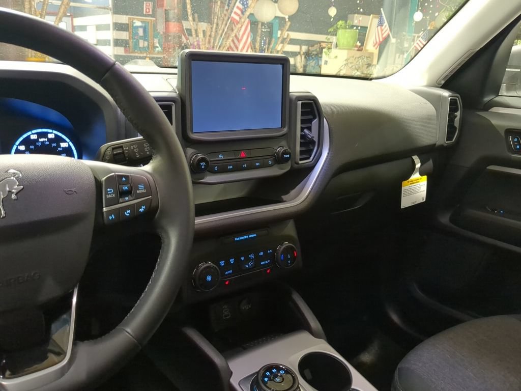 Used 2024 Ford Bronco Sport Big Bend w/ Convenience Package AWD/4WD image 11