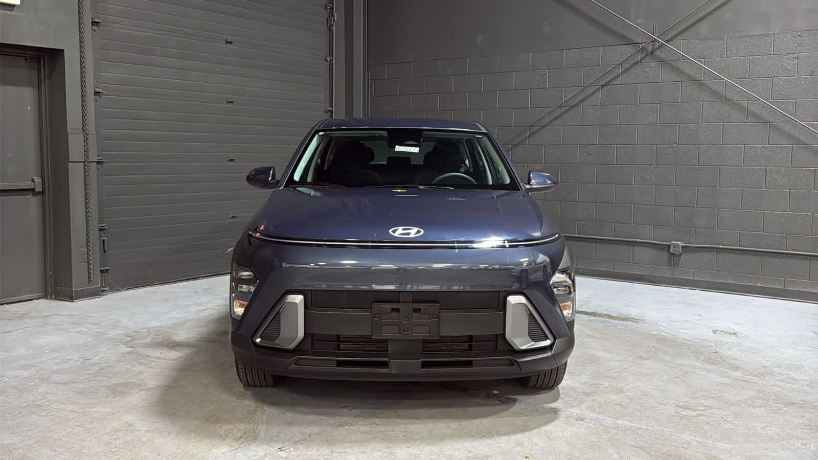 Used 2024 Hyundai Kona SE AWD/4WD image 2