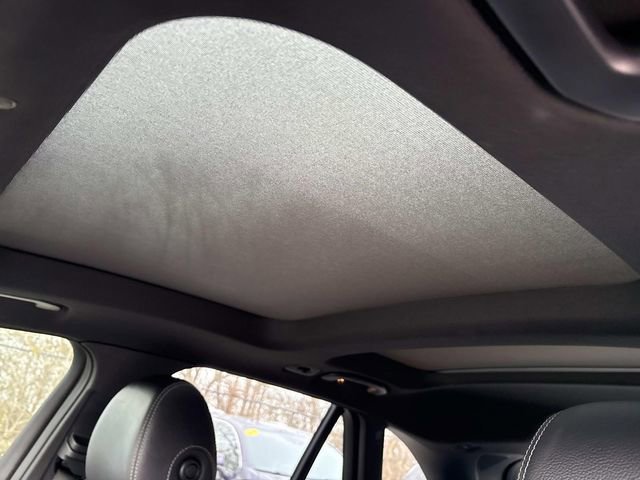 Used 2020 Mercedes-Benz GLC 300 4MATIC image 28