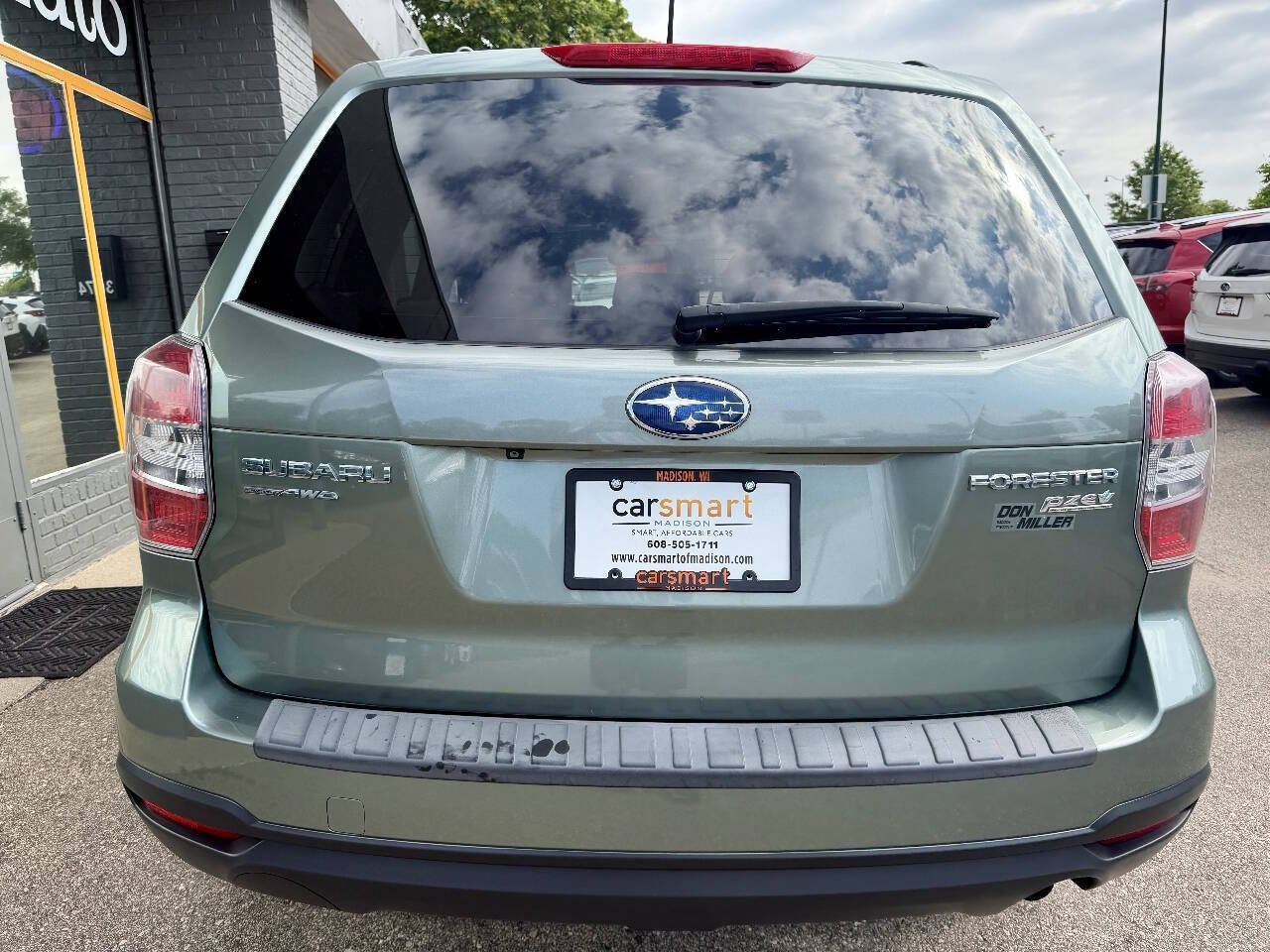 Used 2014 Subaru Forester 2.5i Premium w/ Popular Package #2 AWD/4WD image 8