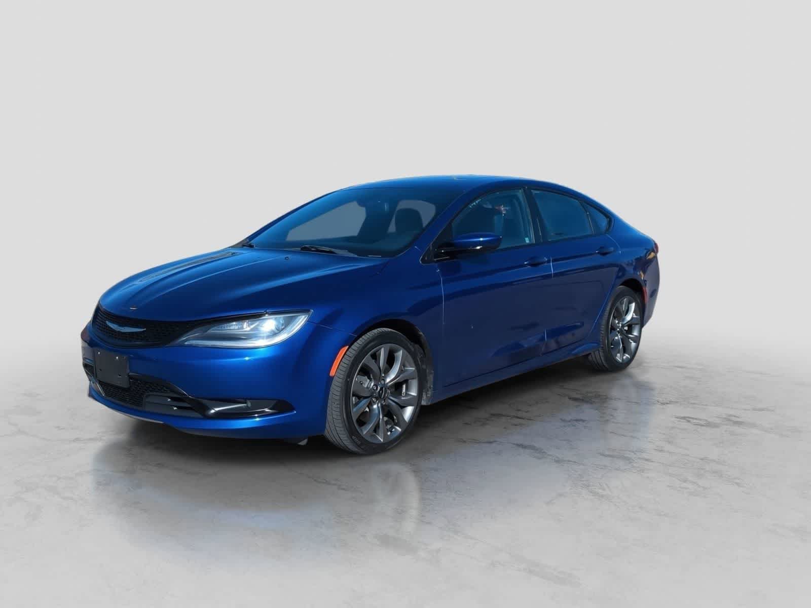 Used 2016 Chrysler 200 S FWD image 4