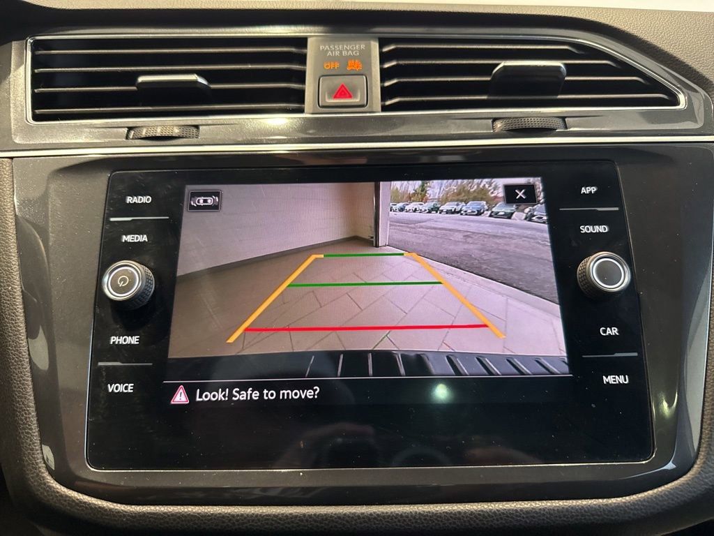 Used 2023 Volkswagen Tiguan SE R-Line image 24