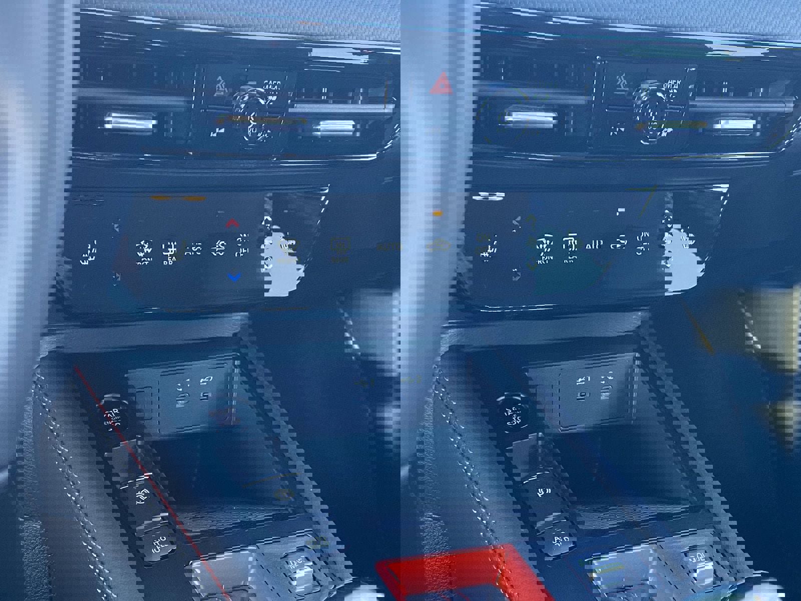 New 2026 Nissan Kicks SR w/ Cold Weather Package FWD image 29