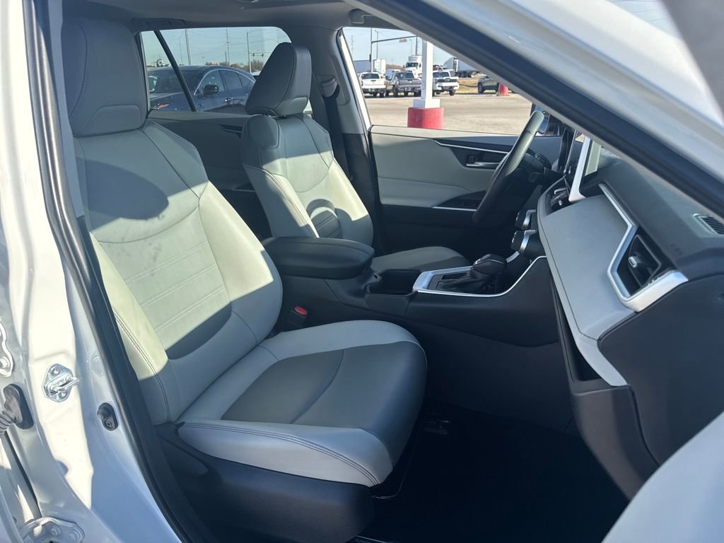 Used 2024 Toyota RAV4 XLE Premium image 13