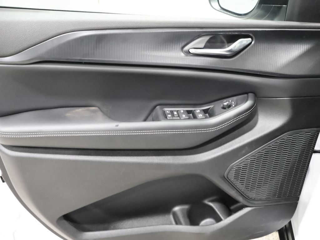 New 2026 Jeep Grand Cherokee Laredo X AWD/4WD image 9