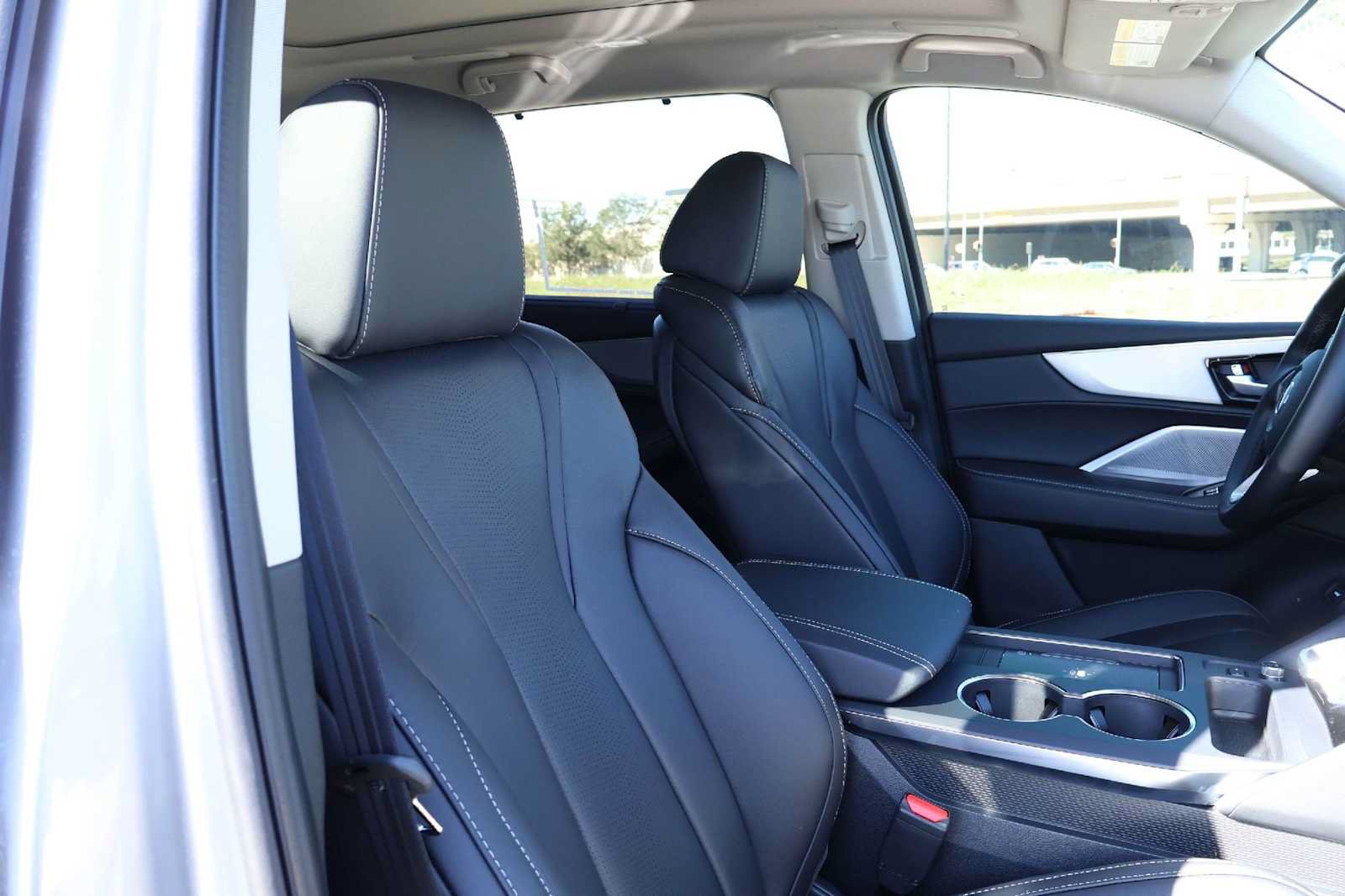 Certified 2026 Acura MDX w/ Technology Package FWD image 14
