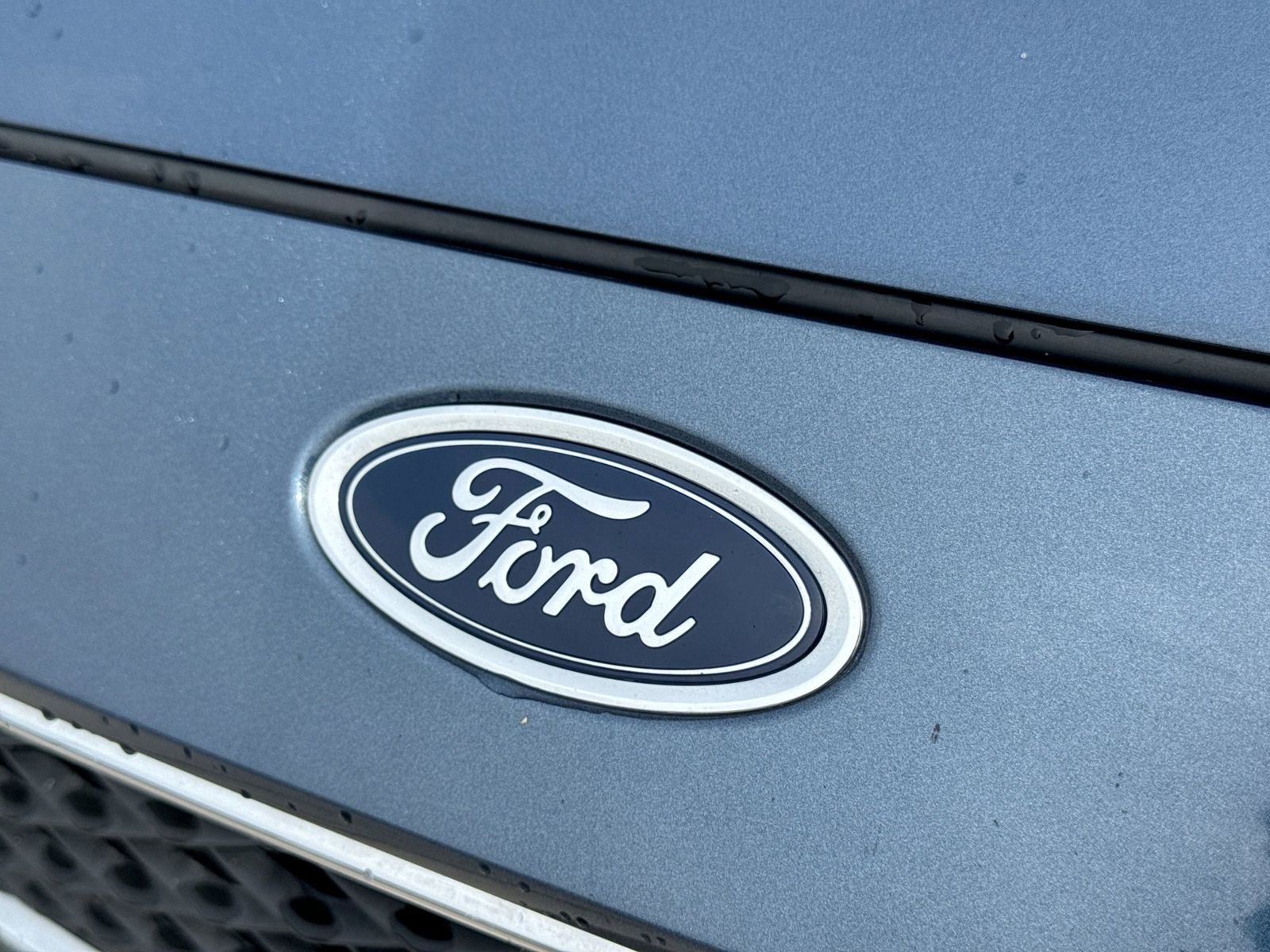 Used 2018 Ford Focus SEL w/ Cold Weather Package FWD image 14
