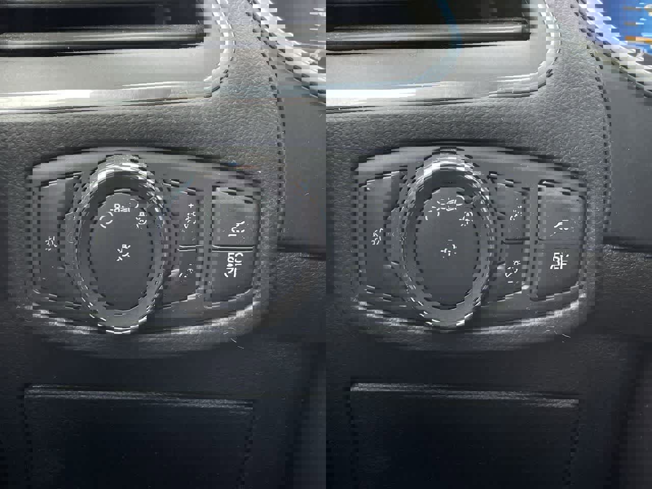 Used 2019 Ford Edge ST w/ Cold Weather Package image 29