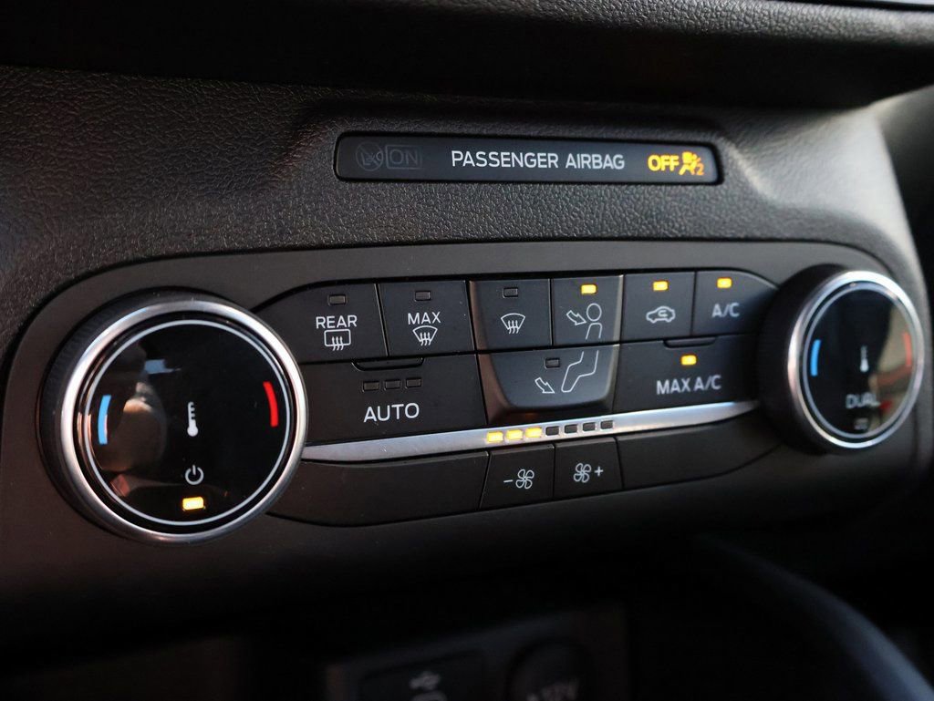 Certified 2025 Ford Escape ST-Line image 37