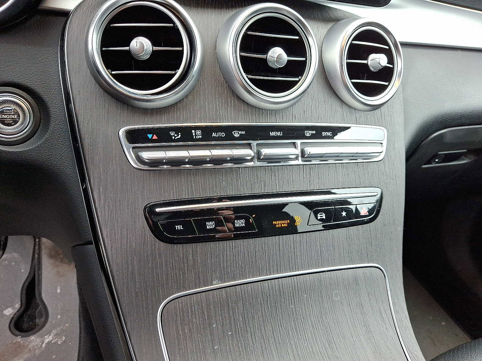 Used 2022 Mercedes-Benz GLC 300 4MATIC image 16