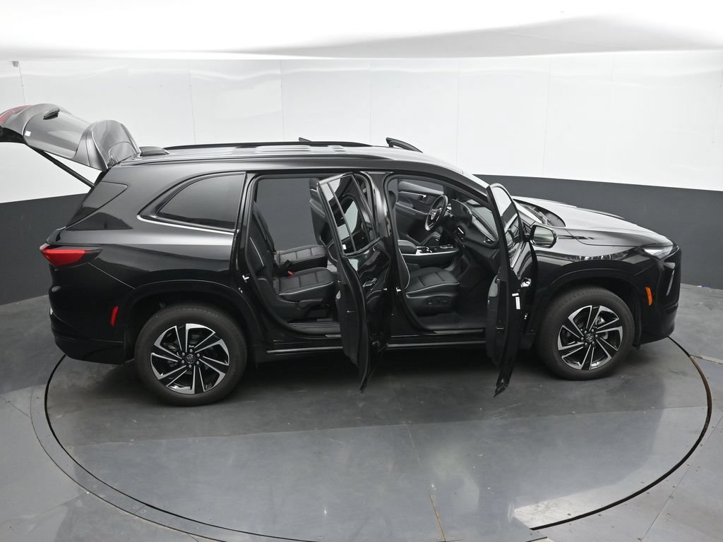 Used 2025 Buick Enclave Sport Touring AWD/4WD image 51