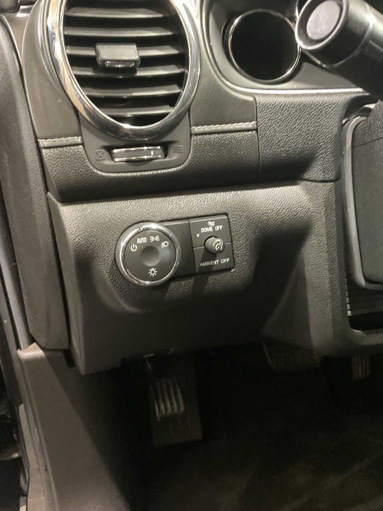 Used 2016 Buick Enclave Premium w/ Experience Buick Package image 8