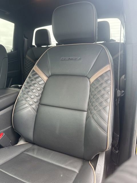 Used 2023 GMC Canyon Denali image 19
