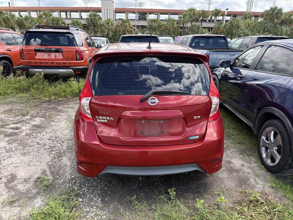 Used 2015 Nissan Versa Note SR w/ SR Tech Package FWD image 9