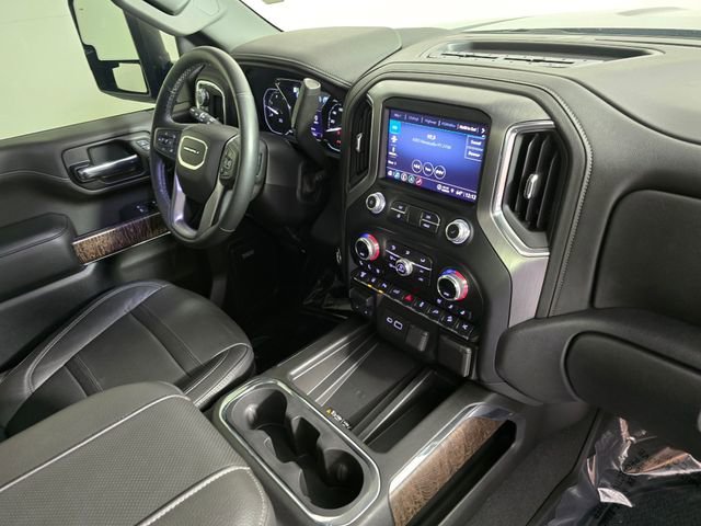 Used 2023 GMC Sierra 3500 Denali w/ Denali Black Diamond Edition AWD/4WD image 10