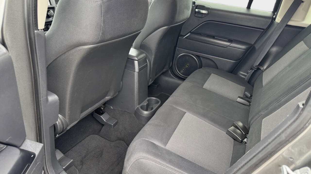 Used 2012 Jeep Patriot Latitude w/ Sun/Sound Group image 13