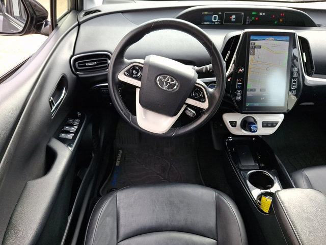 Used 2017 Toyota Prius Prime Premium image 12
