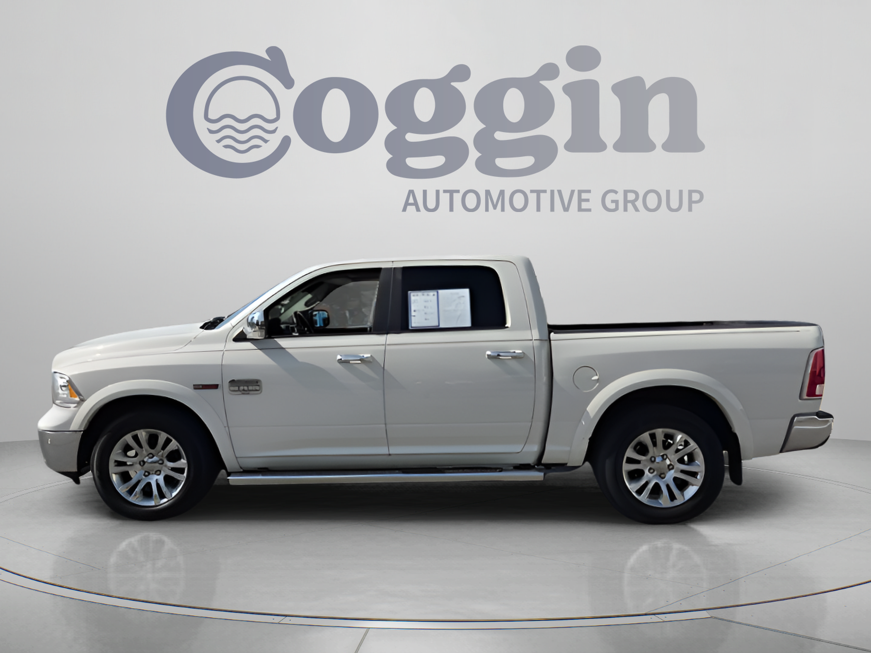 Used 2016 RAM 1500 Laramie Longhorn w/ Convenience Group AWD/4WD image 2