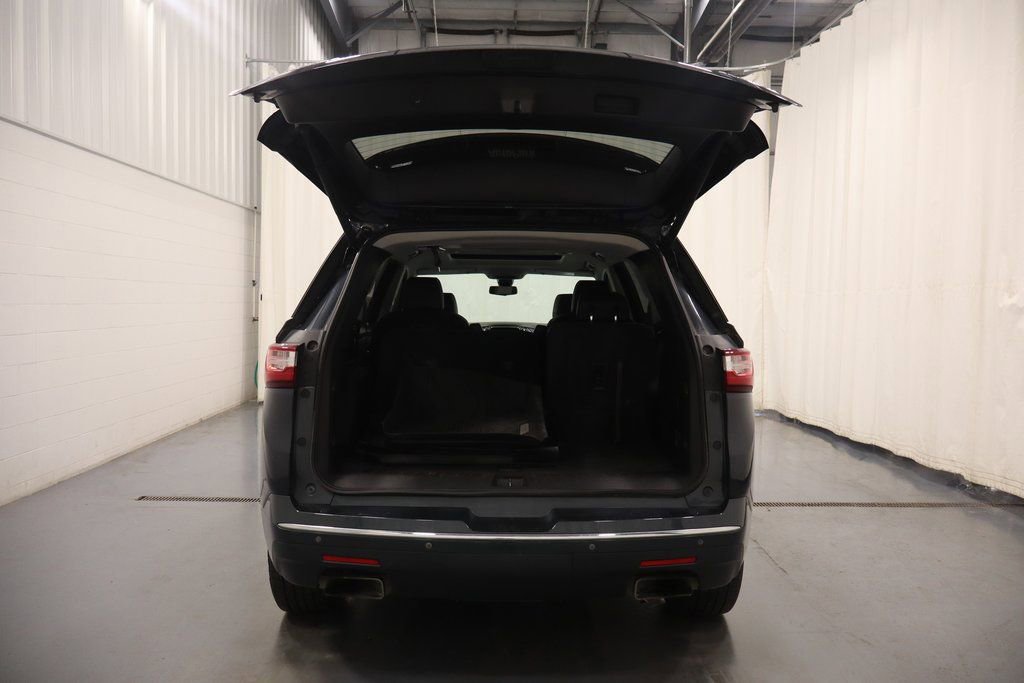 Used 2019 Chevrolet Traverse Premier w/ Driver Confidence II Package image 19